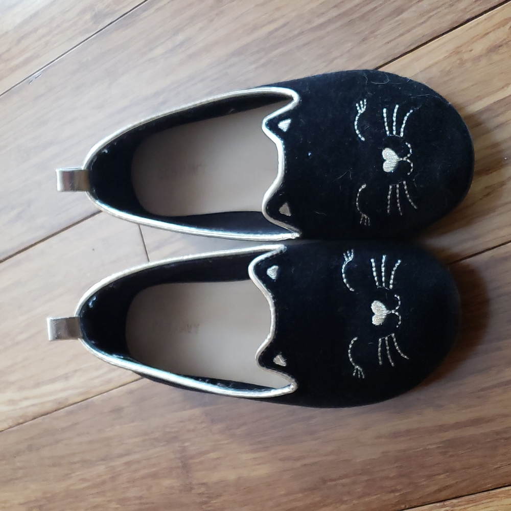 Old Navy kitty shoes